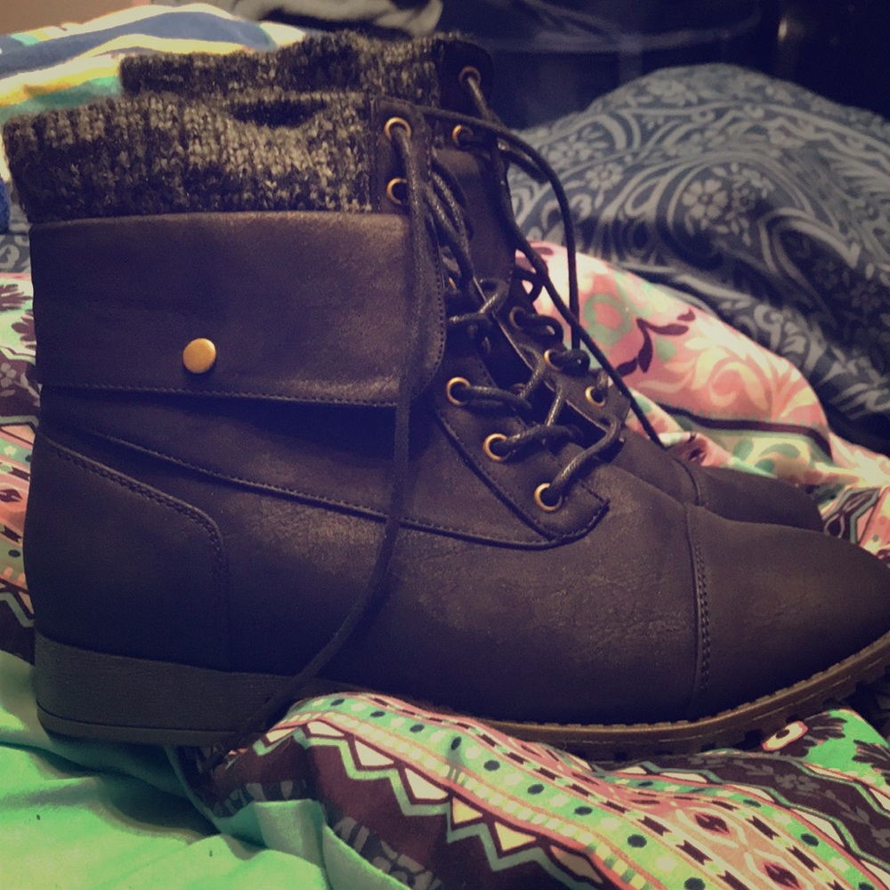 Black booties, shoe dazzle